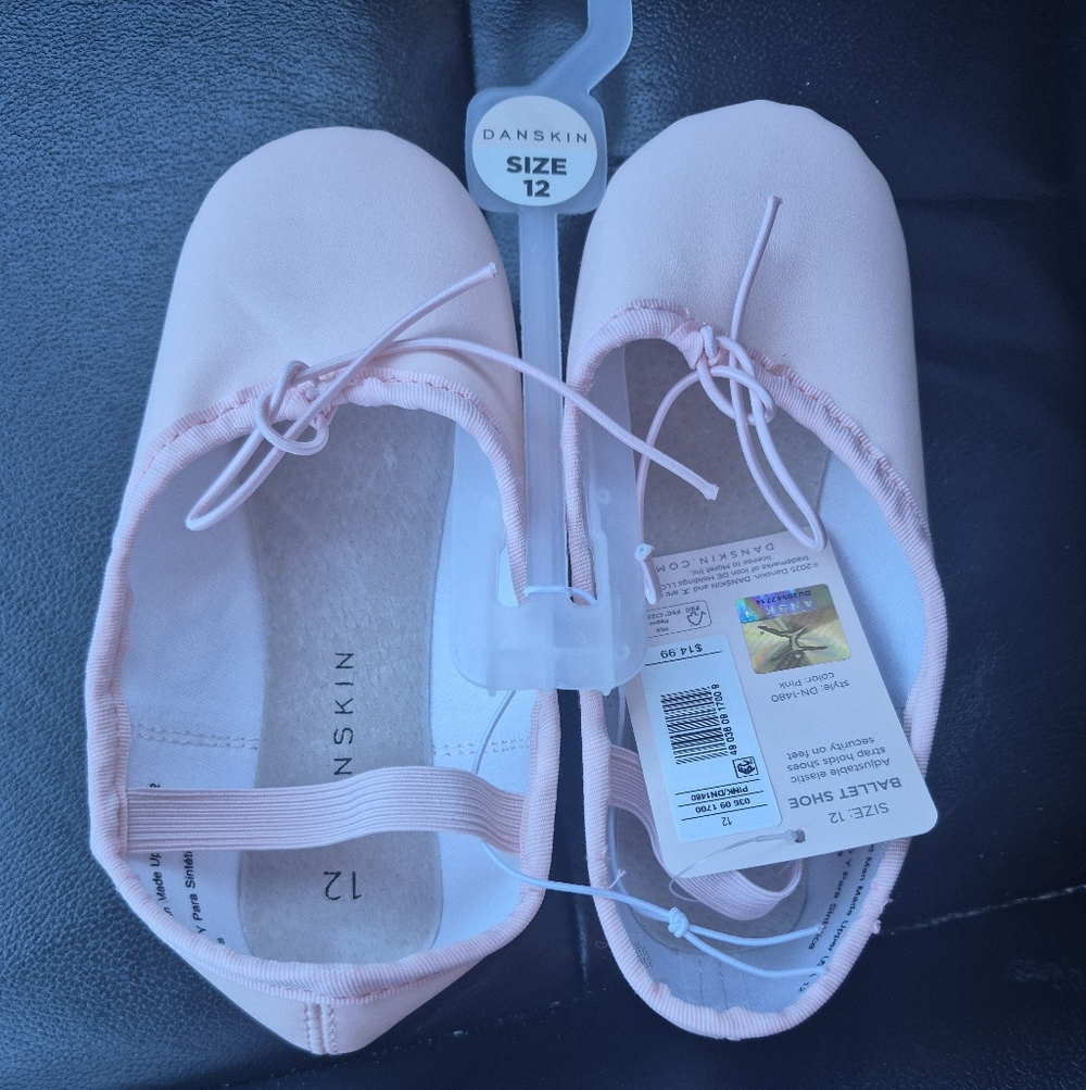 Danskin Girls Ballet Slippers